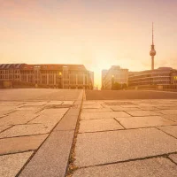 Simon Book Launch High Res 200 x 200