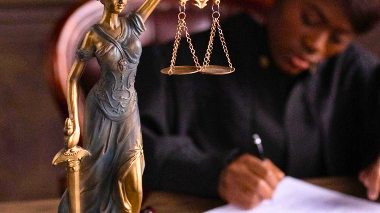 Justice in transition? Justice and accountability in northern Uganda thumbnail