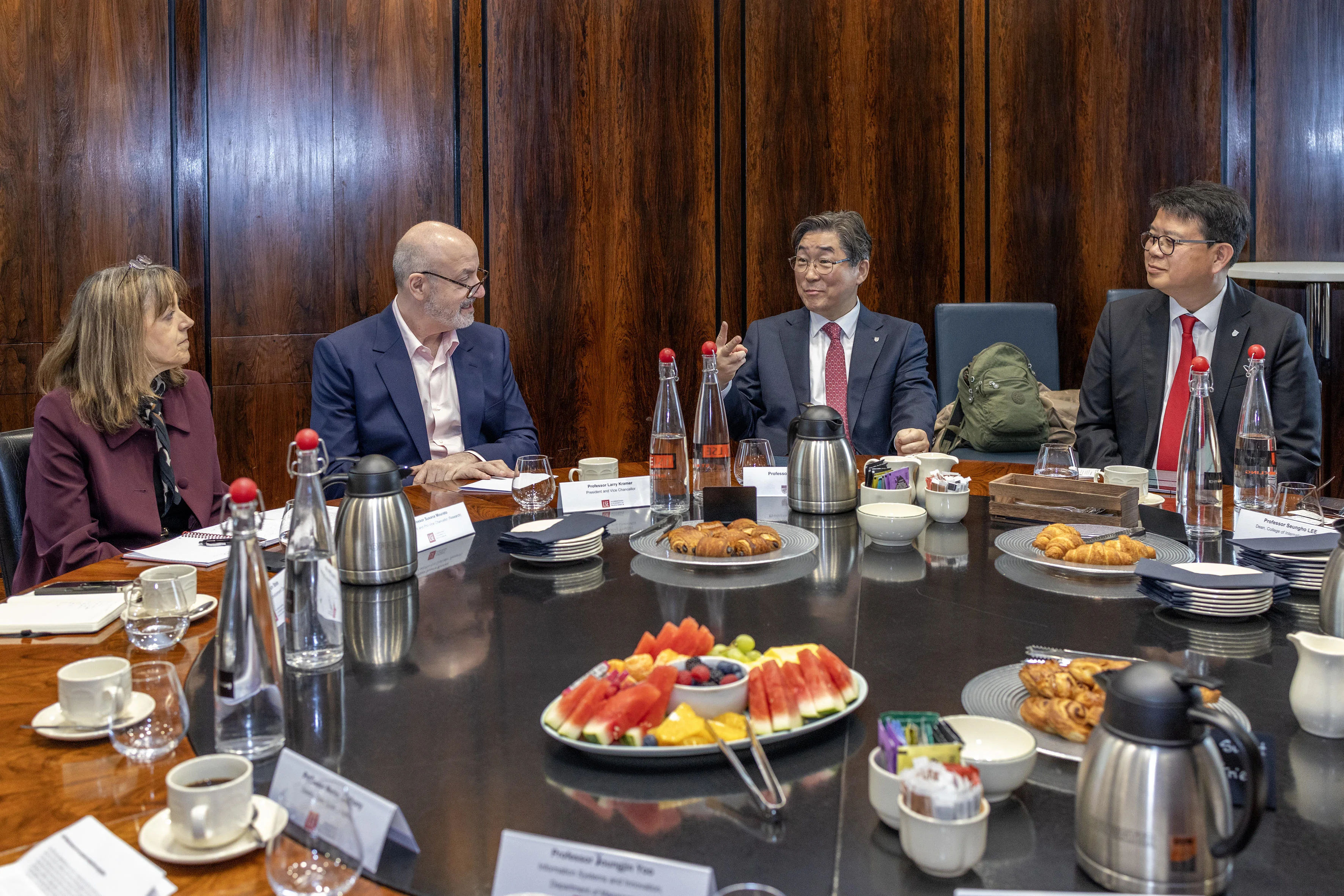 Susana Mourato and Larry Kramer hosting Korea University group