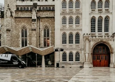 The entrance to the Guildhall in London