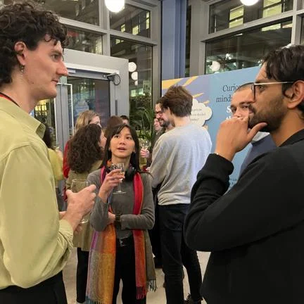 LSE Philosophy's current students networking with alumni
