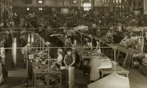 Grayscale photo of a factory