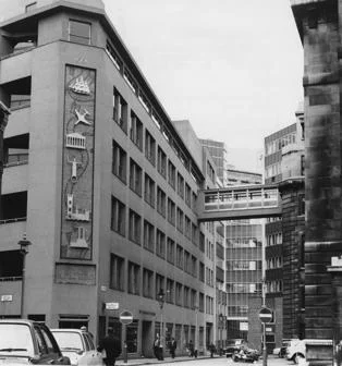 Clare Market with St Clements Building, 1971