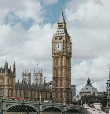 UK Houses of Parliament, Westminster Photo by Photo by Marcin Nowak on unsplash