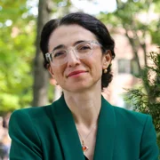 Ioana Marinescu headshot