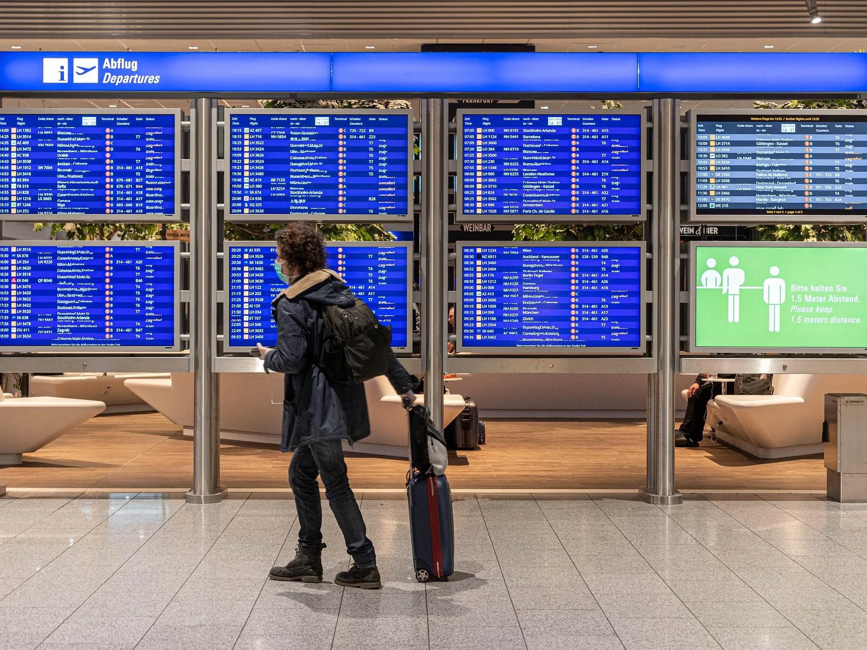 airport covid 747 x 560
