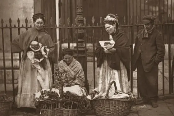 Flower sellers 747 560