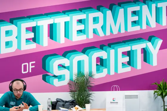 GenerateImage747x560