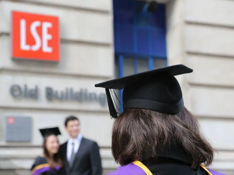 Graduation Old building 747x560