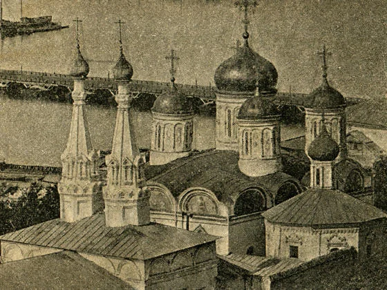 Russia Sepia 747x560