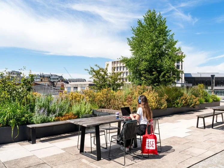 student laptop CBG external 747x560