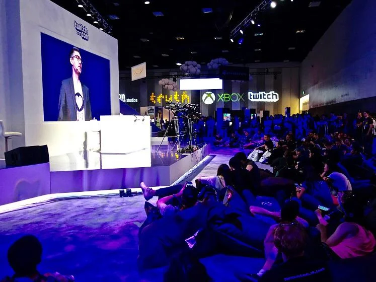 Twitch convention_2016 474x560