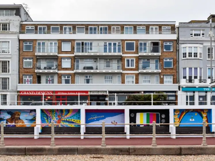 UK_town_kai-bossomUnsplash_747x560