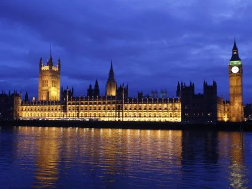 Westminster_9622_800x600_4-3_sRGBe