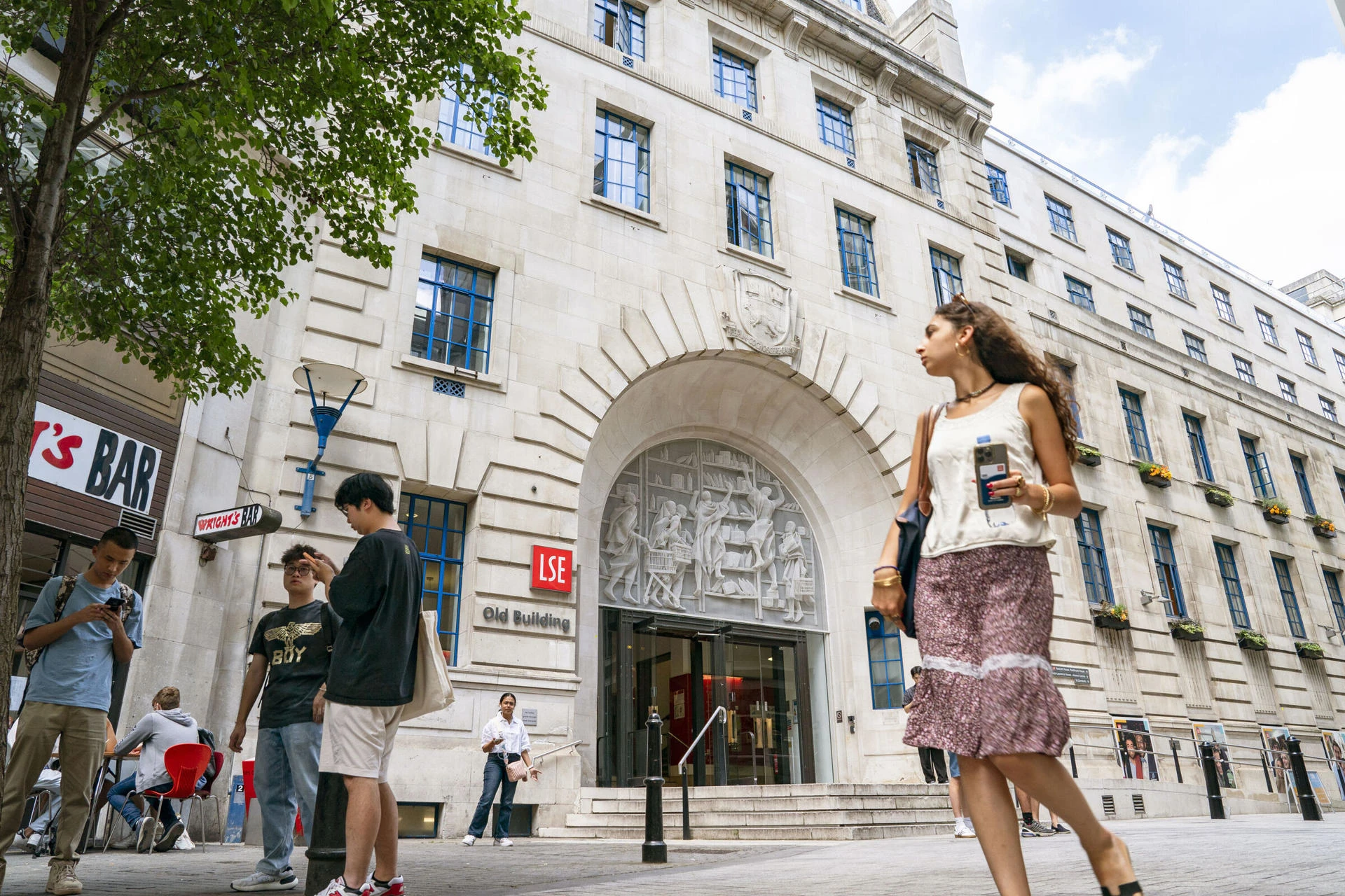 https://www.lse.ac.uk/all-images/old-building-june-24-7315-1.xf7e9ab33.jpg?f=webp&h=1280&q=90&w=1920