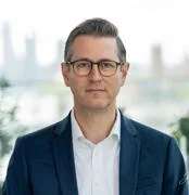 Portrait of Alex Voorhoeve