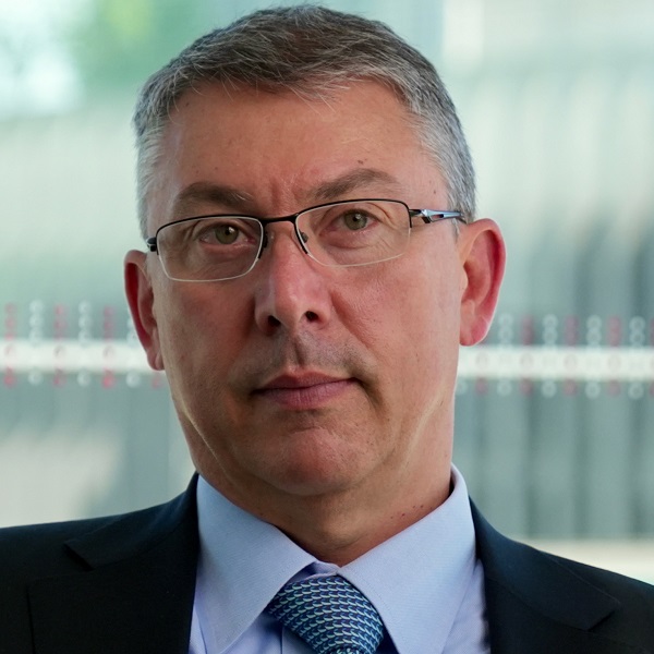 Headshot of Antonio Cordella