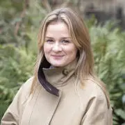 Gillian Datlen headshot