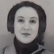 Portrait photo of Julia Costet