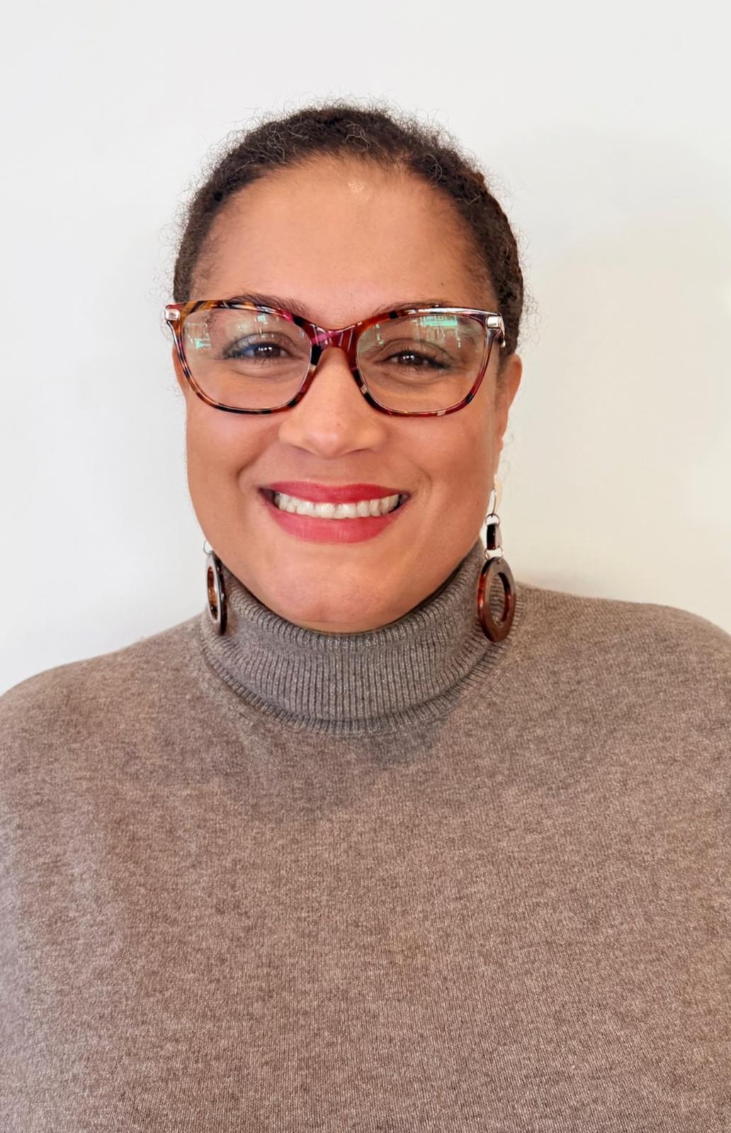 Headshot of Natacha Mendes
