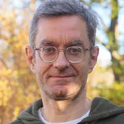 Portrait photo of Steffen Hertog