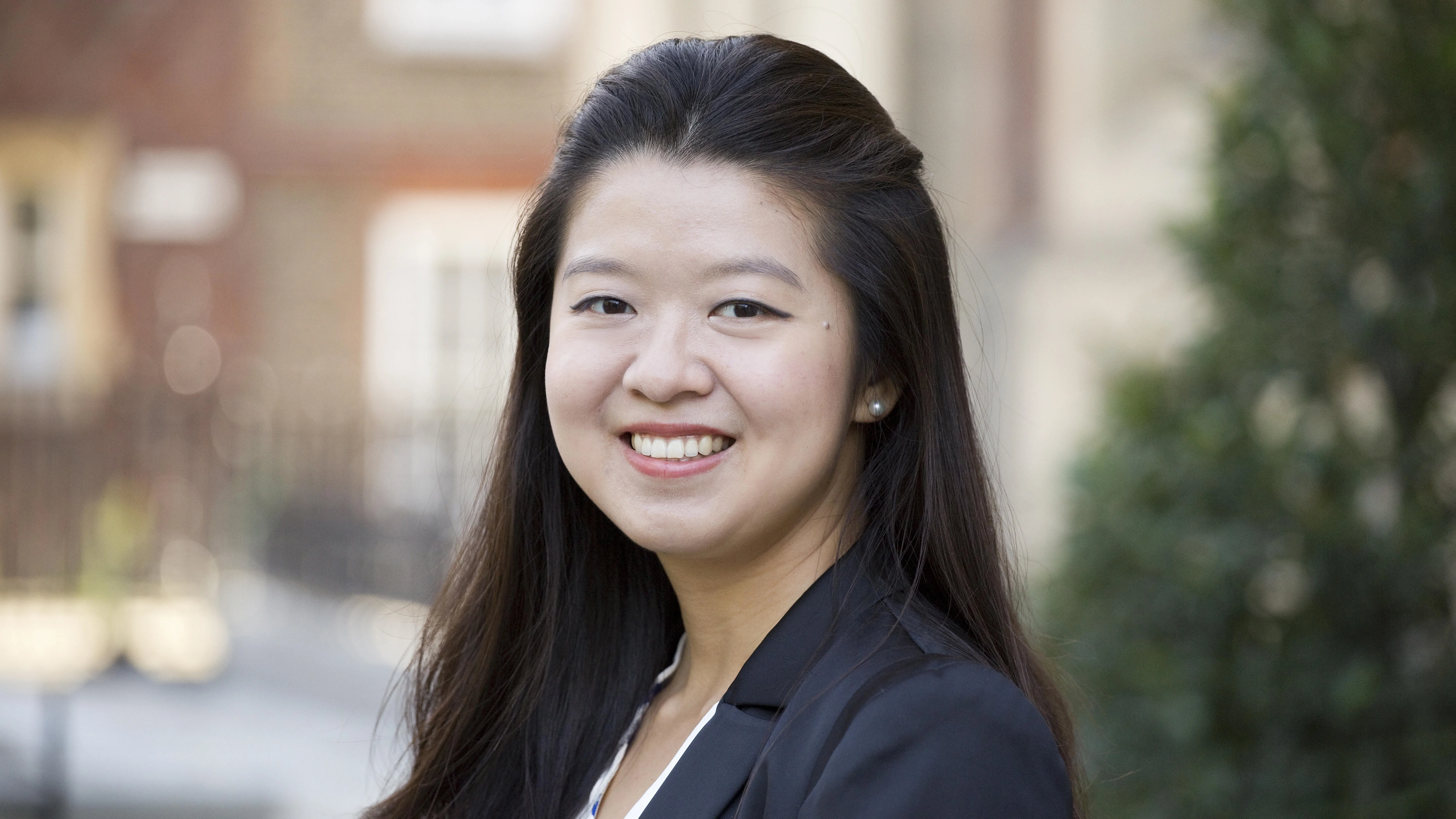 Dr Xi Li