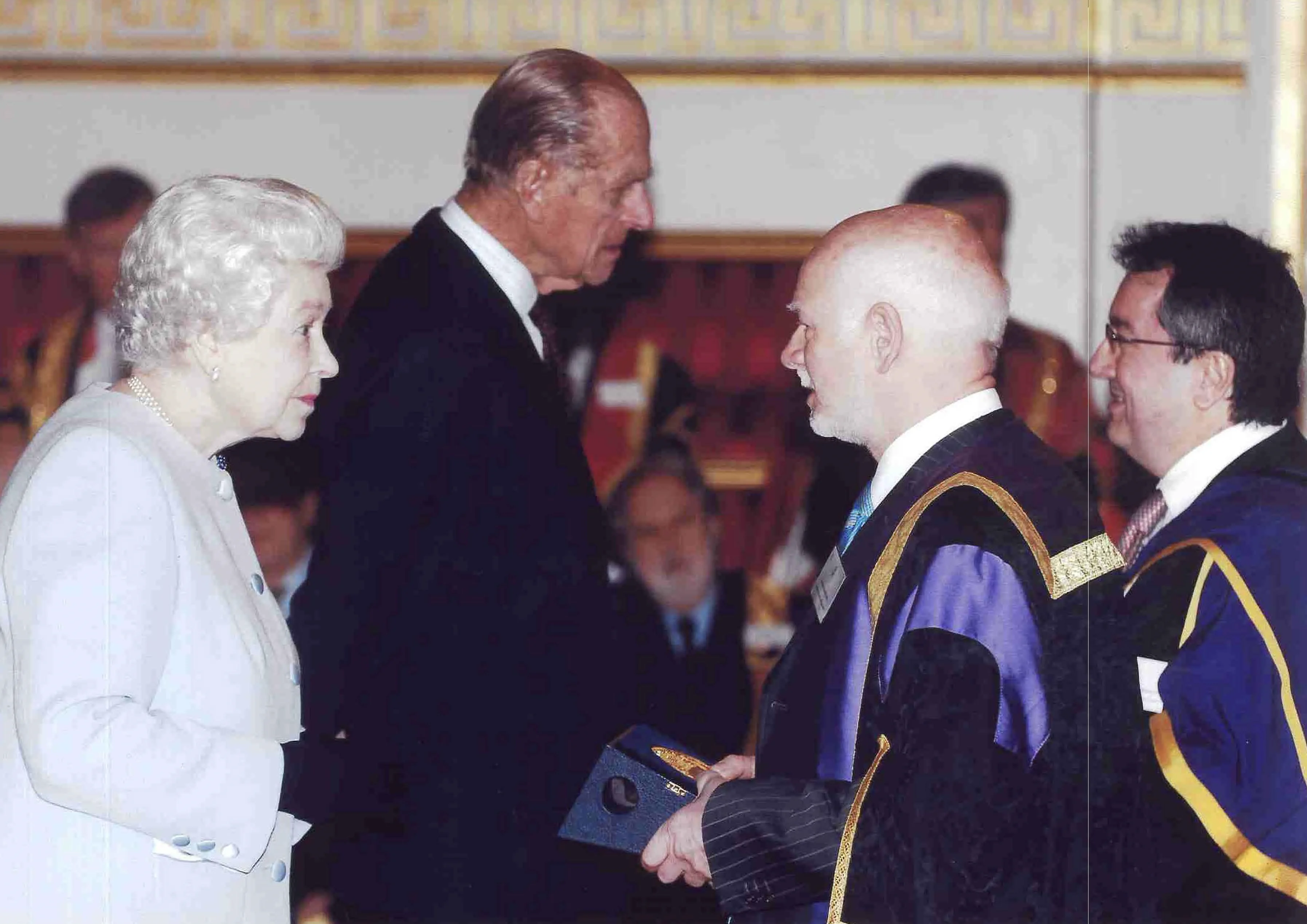 HM The Queen and Prince Philip present the Queen’s Anniversary Prize to Elias Mossialos and then LSE Director Sir Howard Davies in 2010