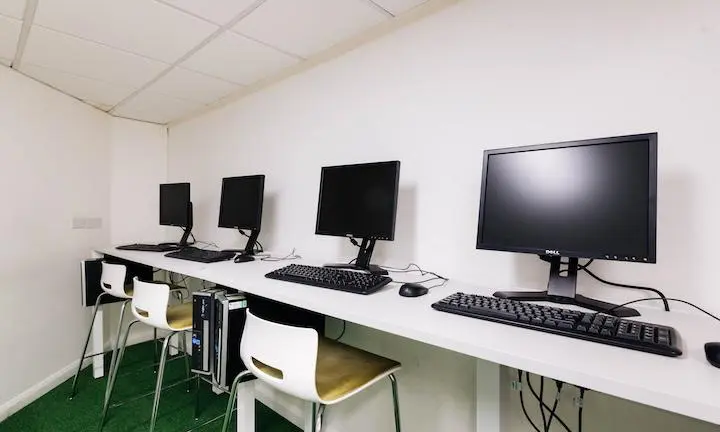 Rosebery Computer Rosebery Hall - LSE