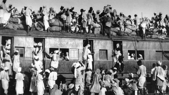 migrants on train