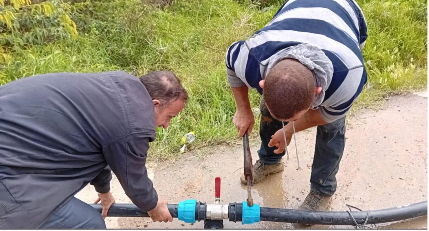 Workmen from the Jordan Valley Authority