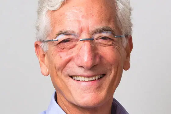 Headshot of Ronal Cohen