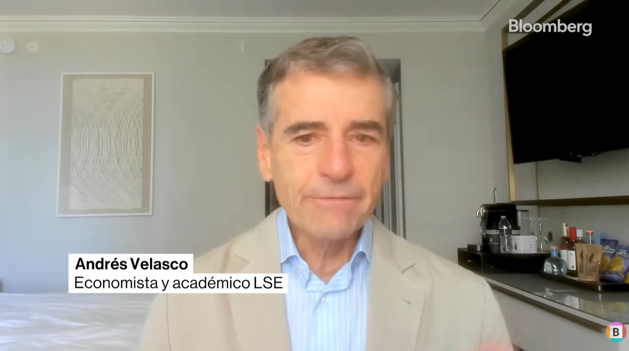 Andrés Velasco appearing on Bloomberg Espanol