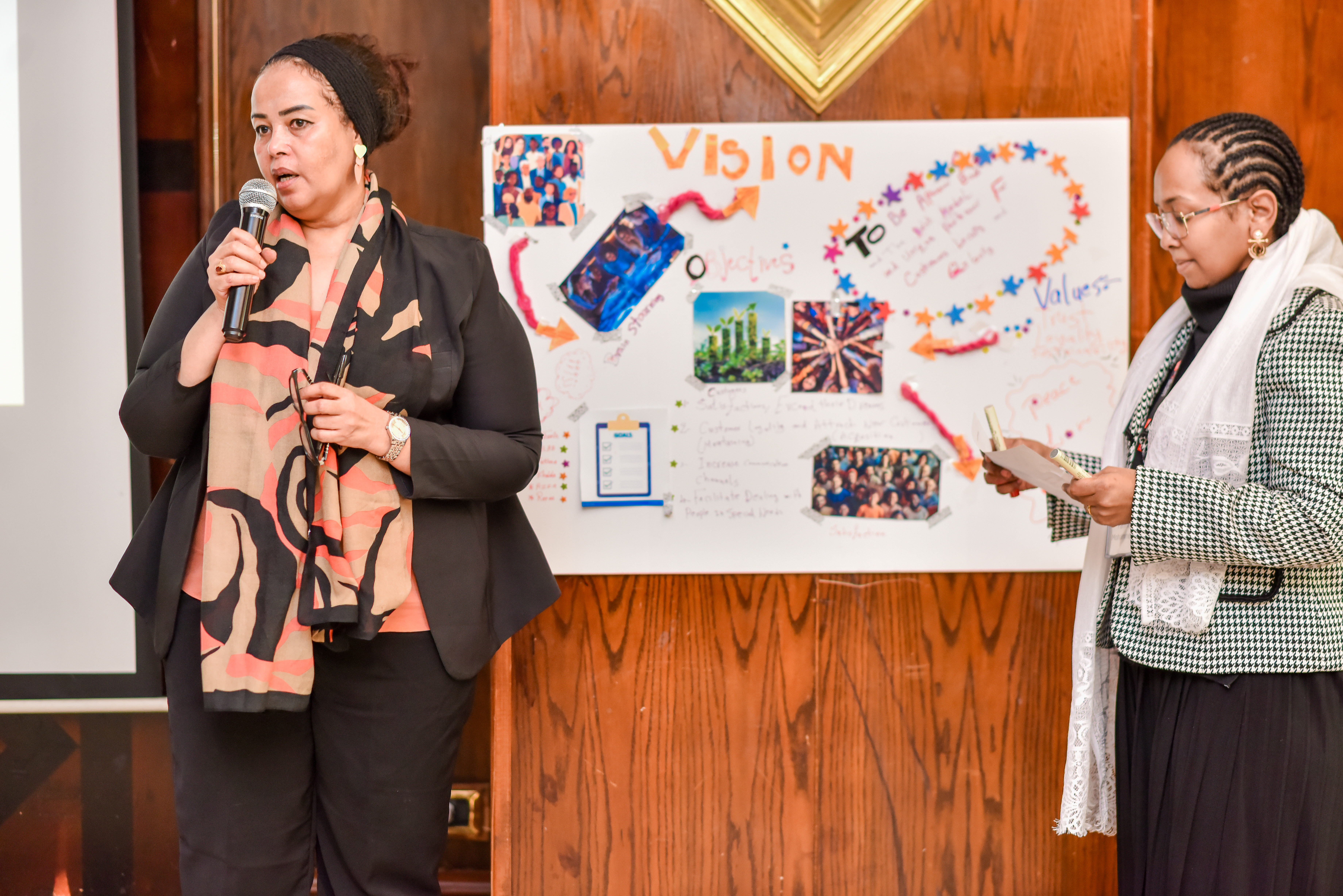 Audience Image Sudanese Women Leadership in Global Uncertainty