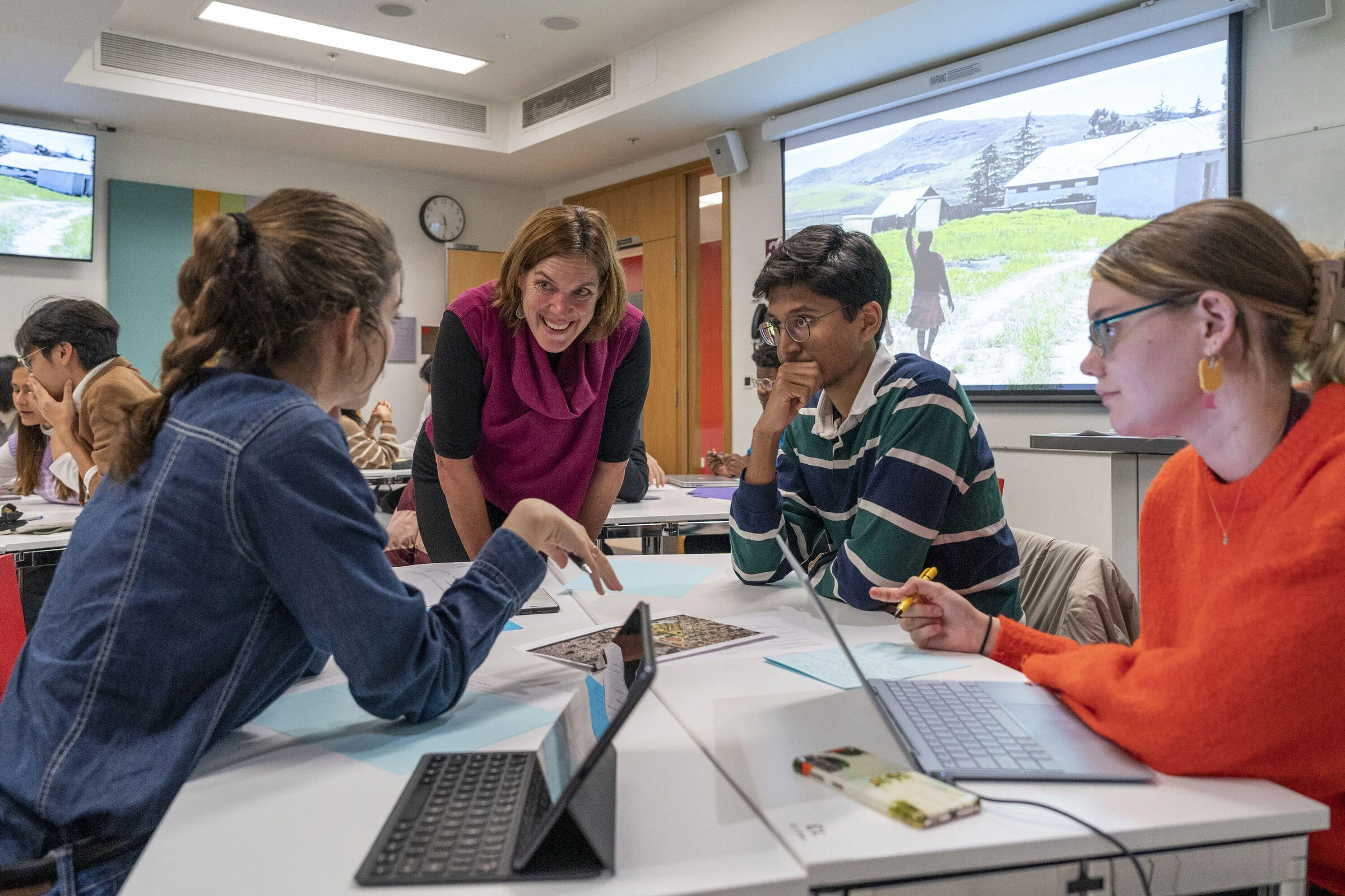 Dr Kerryn Krige, Marshall Institute, teaches a class on philanthropy and social entrepreneurship