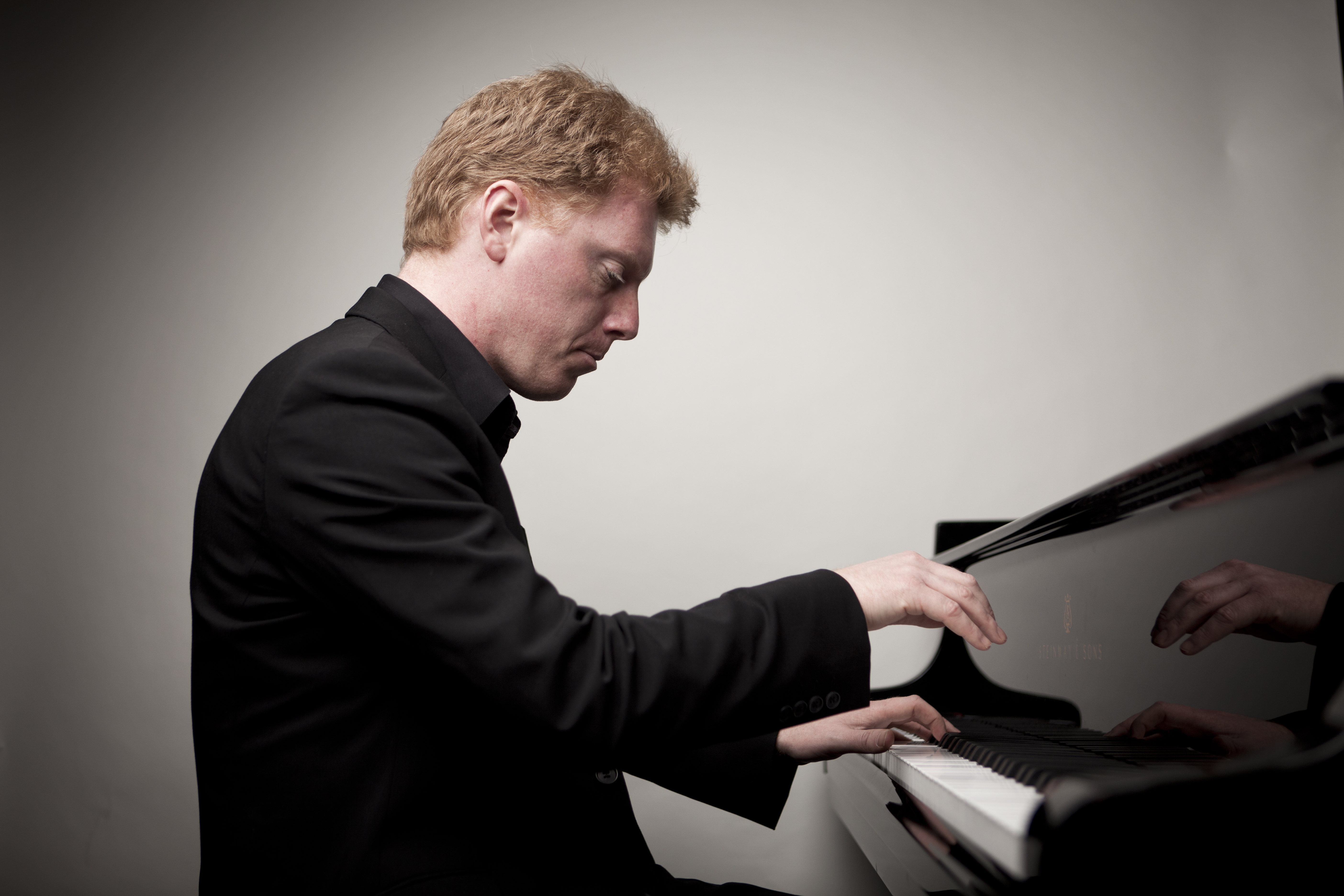 Tim Horton (piano)