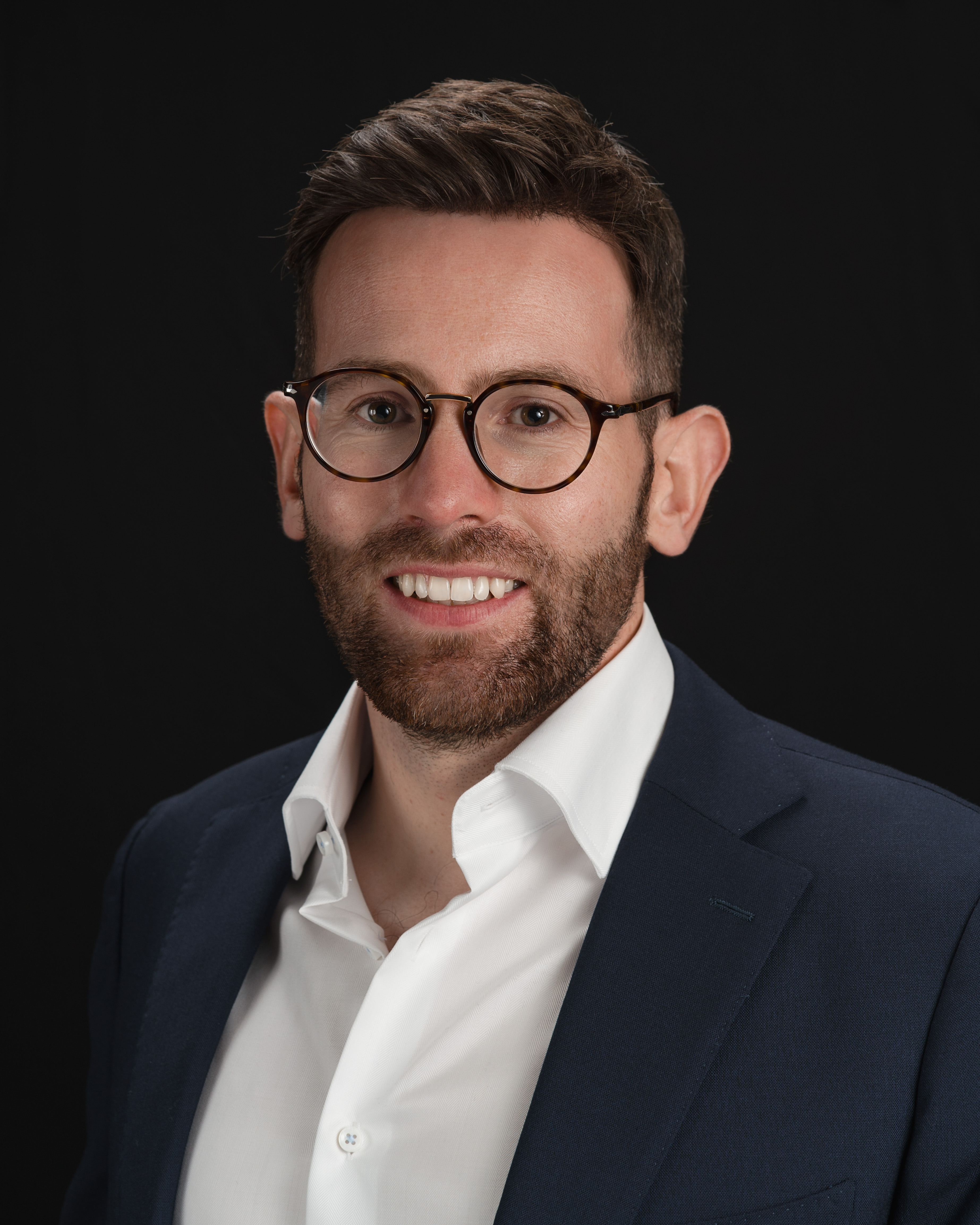 Dr Thomas Curran headshot