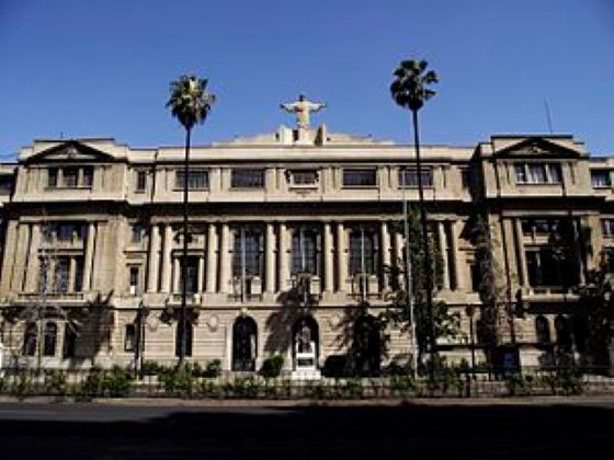 UC Chile main building entrance