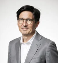 Robert Falkner