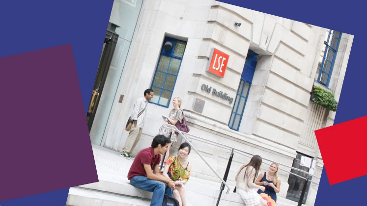LSE students on campus