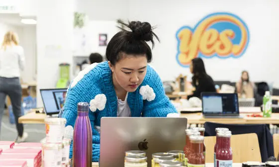 student at laptop in Genden