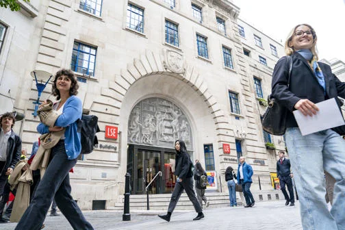 Students outside Old Building, Houghton Street