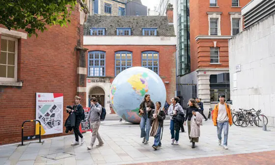 Students on a campus tour at LSE