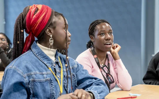 Two participants on a WP campus visit