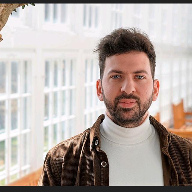 Dr Yani Kartalis