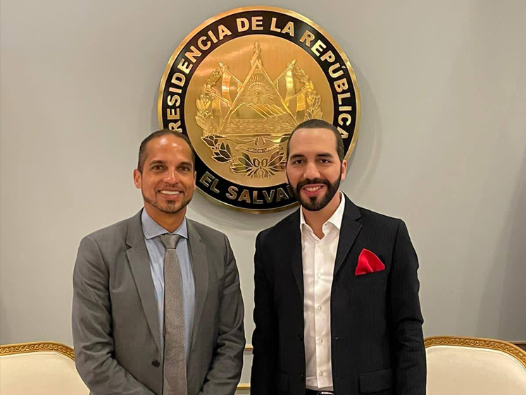 Rafael Mendoza (right) stands beside President Nayib Bukele of El Salvadore