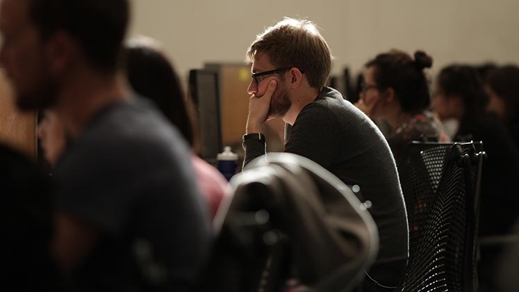 Student in LSE Library