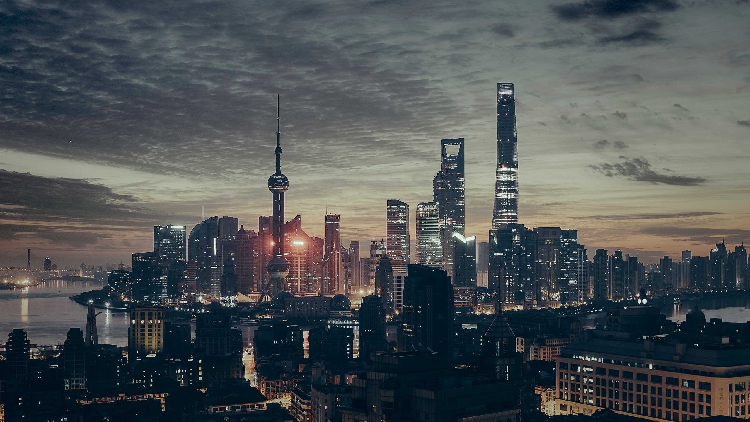 shanghai_tower-unsplash