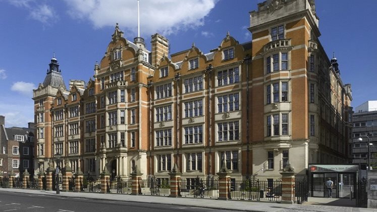 32 Lincoln's Inn Fields building and its entrance