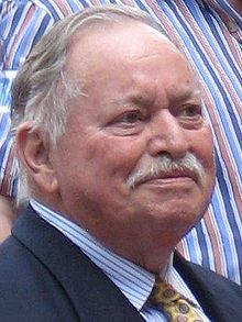 jacques-parizeau-220x293