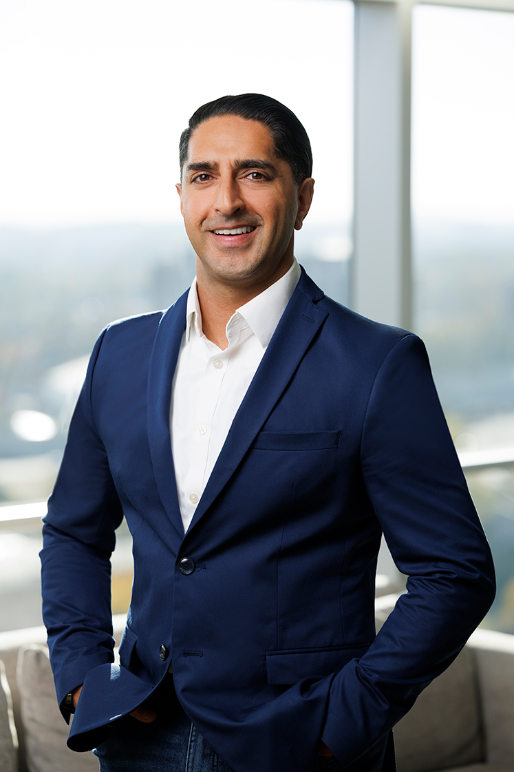 Portrait photo of Sameer Punyani